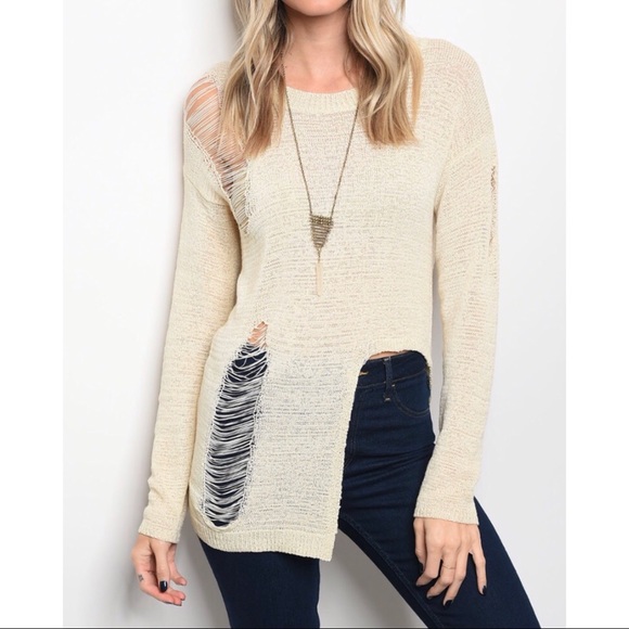 ❄️LAST1️⃣//EDGY IVORY LIGHT SWEATER - Picture 4 of 10